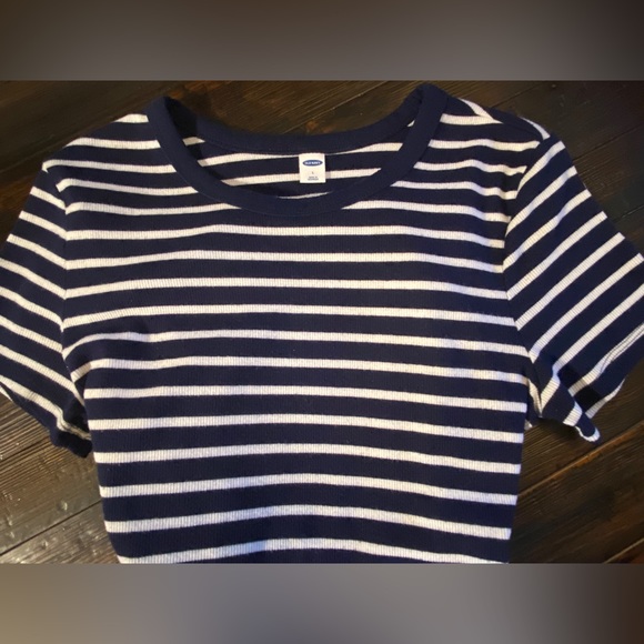 Old Navy Cotton Crew Neck Short Sleeve Blue and White Stripe Top - Picture 5 of 6